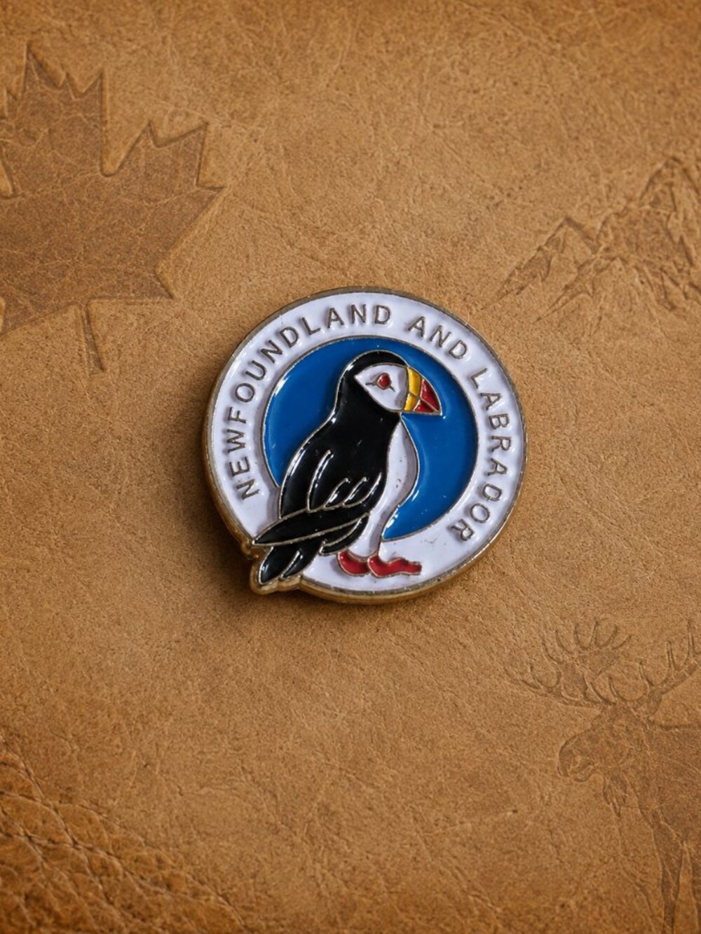 Newfoundland And Labrador Atlantic Puffin Bird Vintage Lapel Pin - Canada Badge